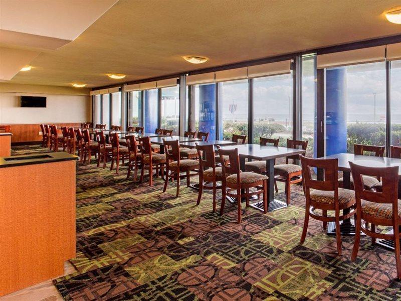 Coastal Hotel & Suites Virginia Beach - Oceanfront Екстериор снимка