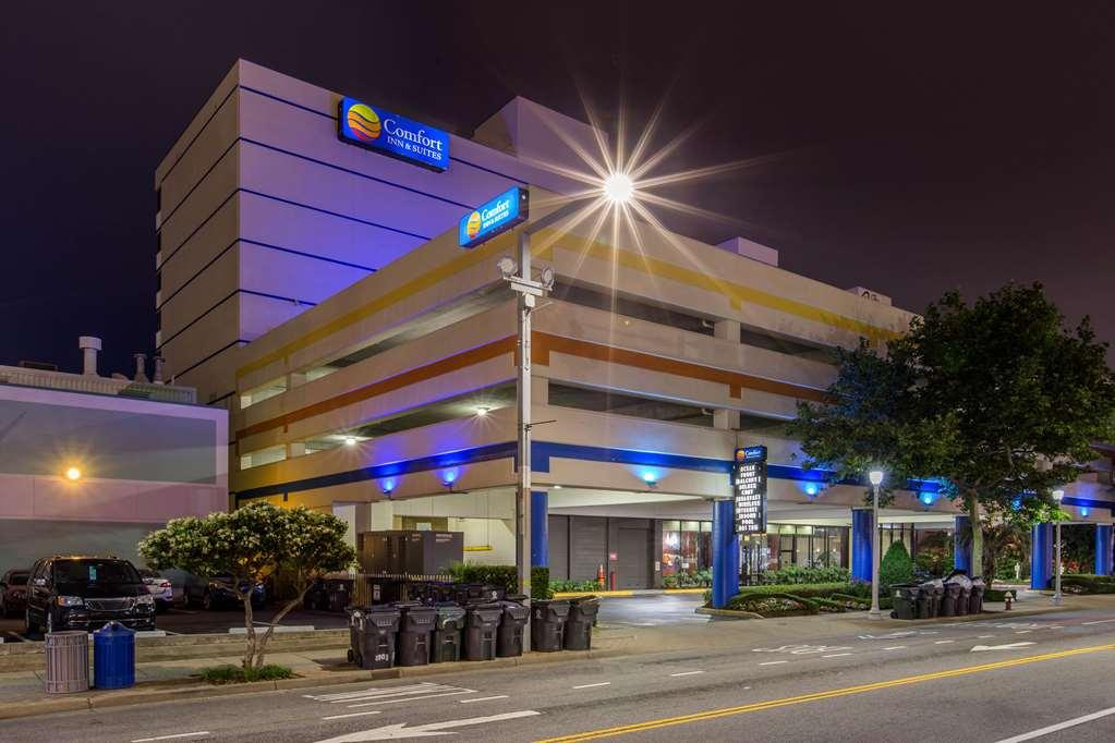 Coastal Hotel & Suites Virginia Beach - Oceanfront Екстериор снимка
