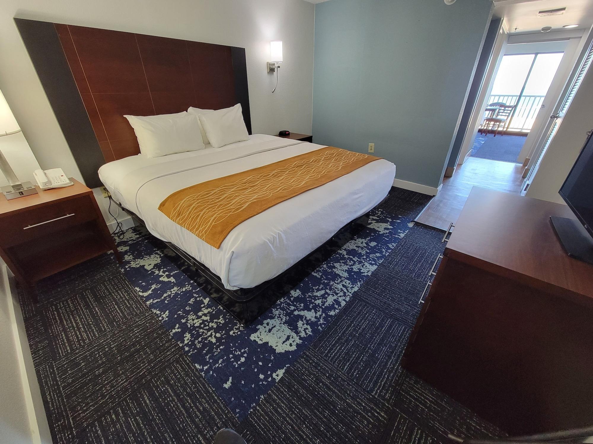Coastal Hotel & Suites Virginia Beach - Oceanfront Екстериор снимка