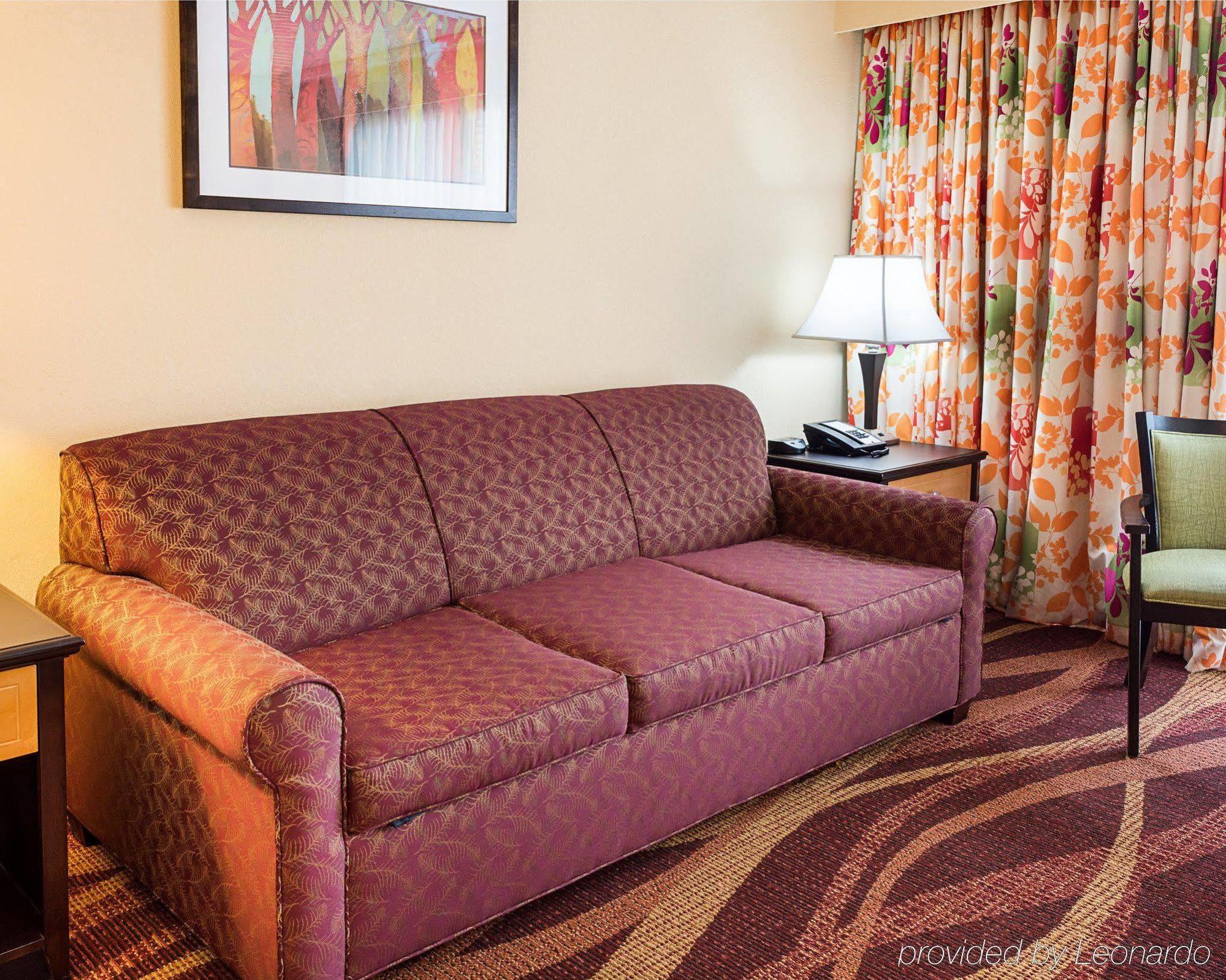 Coastal Hotel & Suites Virginia Beach - Oceanfront Екстериор снимка