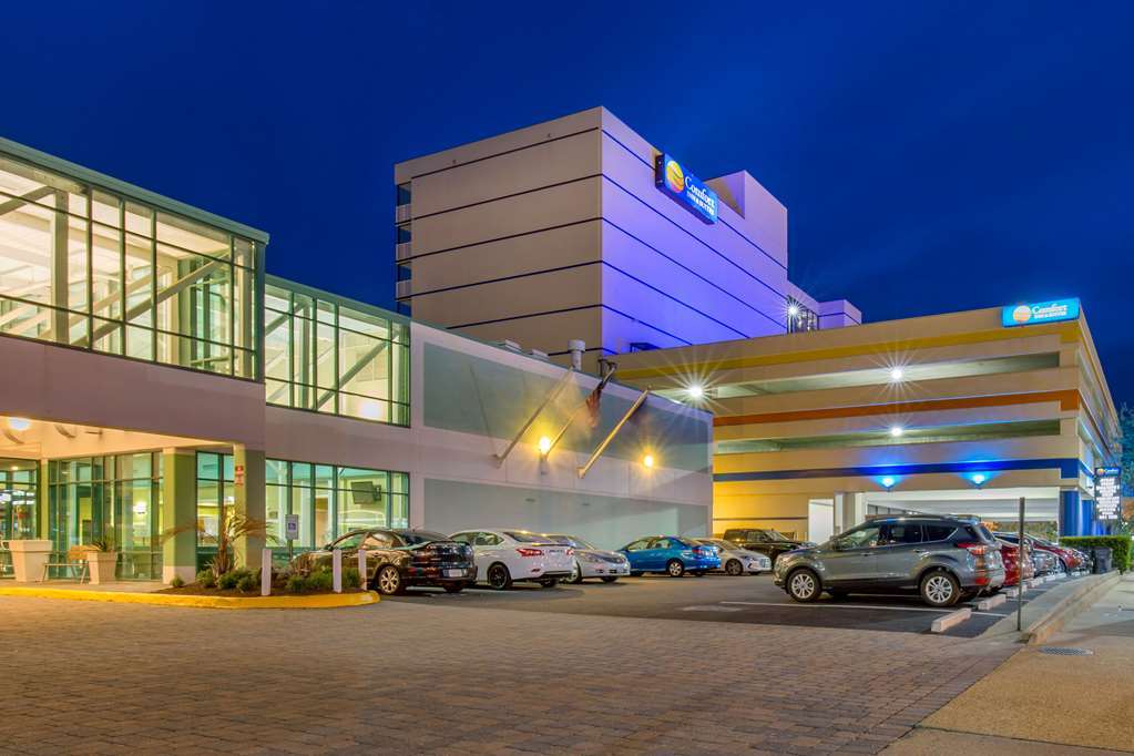 Coastal Hotel & Suites Virginia Beach - Oceanfront Екстериор снимка