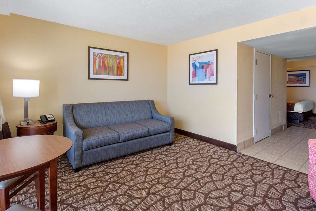Coastal Hotel & Suites Virginia Beach - Oceanfront Стая снимка