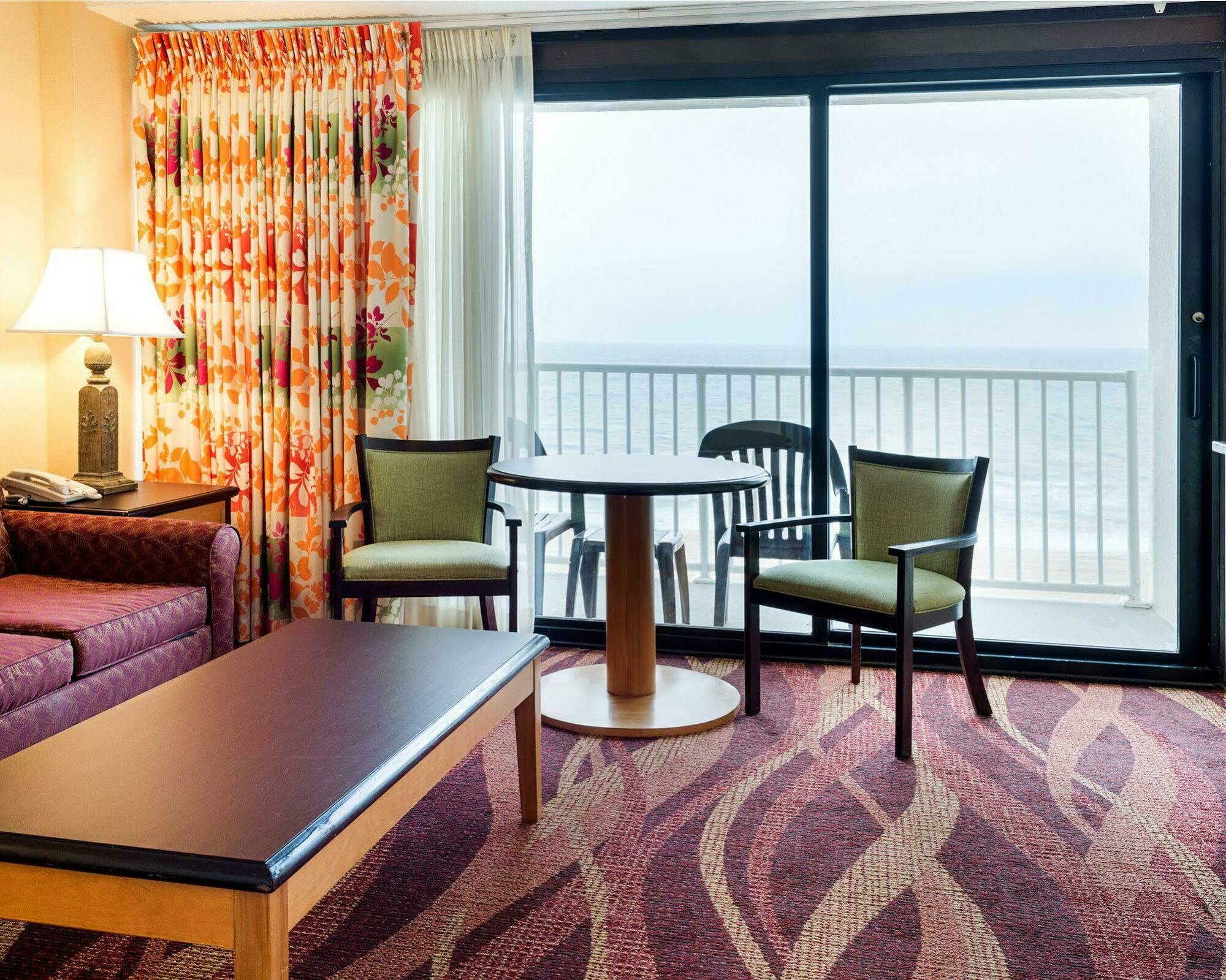 Coastal Hotel & Suites Virginia Beach - Oceanfront Екстериор снимка
